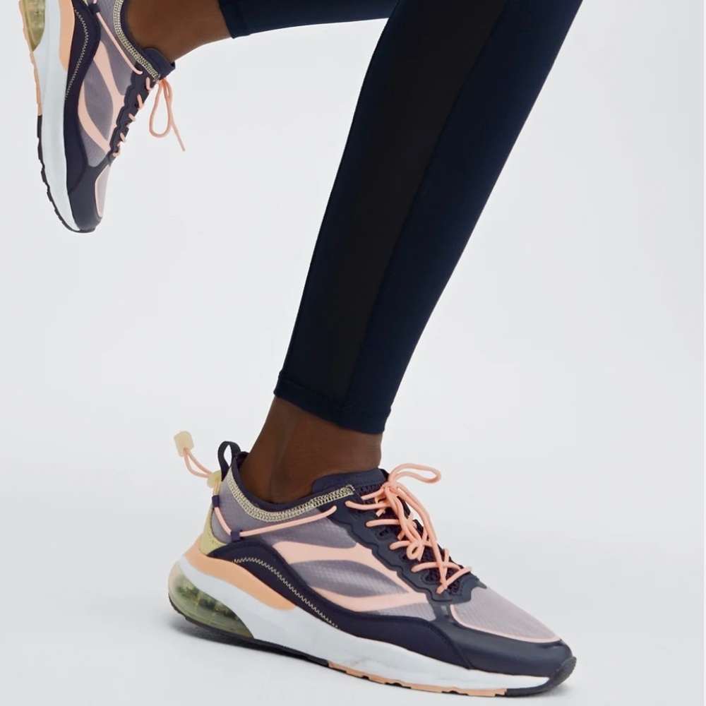 Fabletics Sneakers